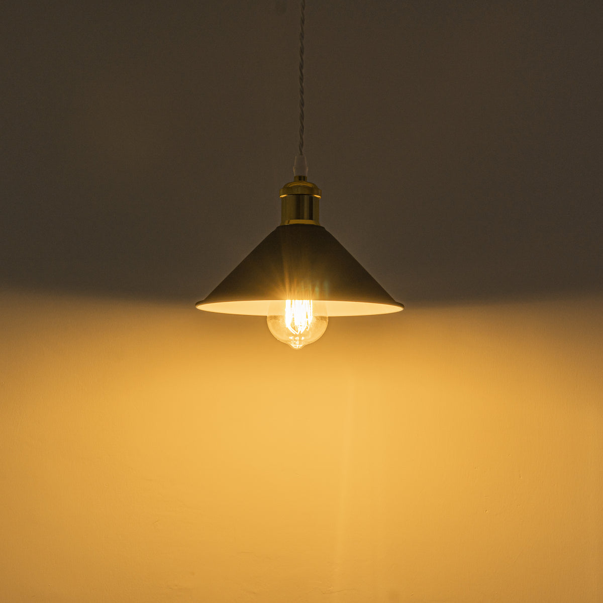 Track Pendant Lights Freely Adjusted Cord Gold Base Metal Shade Nunu