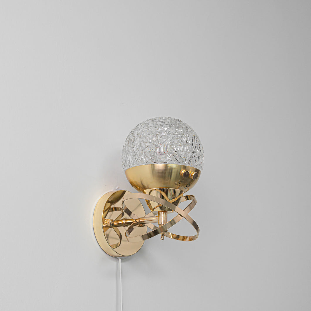Yequandec Touch Switch Hook Type Dimmable USB Cable Wall Sconce Flow Rotating Light Luxury Design Brass Crystal Lampshade