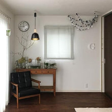 Load image into Gallery viewer, Battery Remote LED Bulb Adjusted Cord Vintage Hanging Light Dimming Timing Wood Base Black Shade