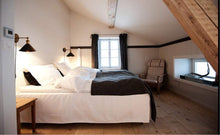 Load image into Gallery viewer, Plug-in Button Cord Lighting Vintage Industrial Wall Lamp